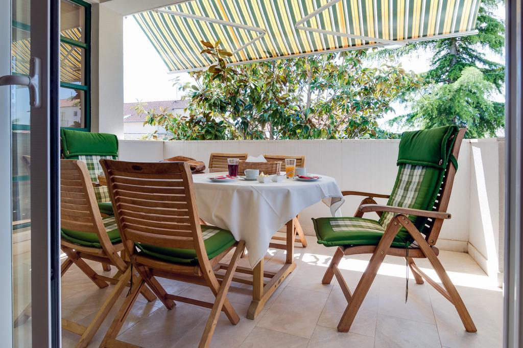 Villa Kuca Za Odmor Kuzmanic Kaštela Exterior foto
